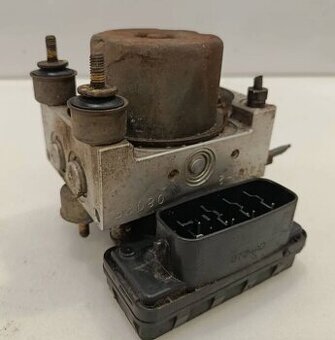 ABS kocka Toyota Yaris 8954152031