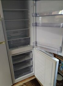 Predám chladničku s mrazničkou - 1