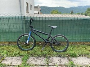 Bicykel bmx