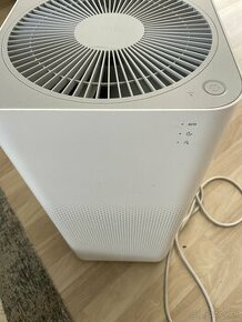 Málo používaná čistička vzduchu Xiaomi Mi Air Purifier 2H