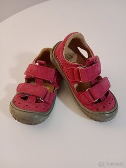 Letné barefoot sandálky pre dievčatko