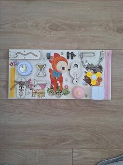 Activity board Srnka