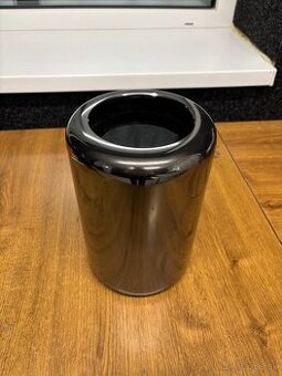 Mac Pro (Late 2013)