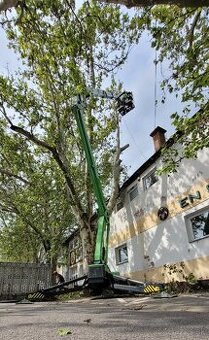 Prenajom pracovnej plošiny,prace vo vyškach