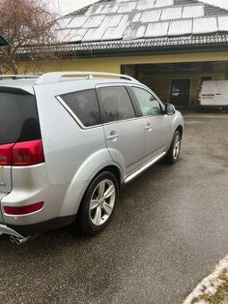 Peugeot 4007 2.2hdi rok 2008 4x4 strieborna met.