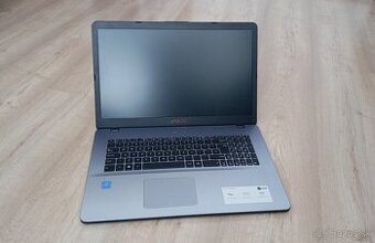 ASUS Vivobook 17