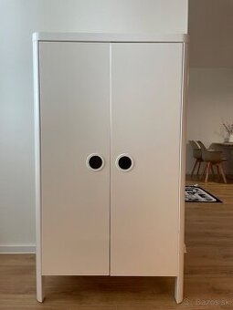 IKEA BUSUNGE skriňa a komoda