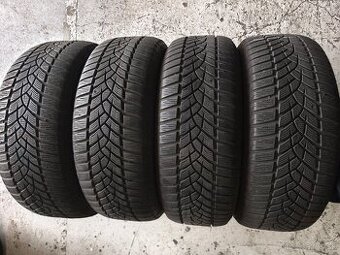 215/60 r16 zimné pneumatiky Good Year