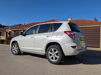 Toyota Rav4 4x4 2.0 benzín 116kW 1. majiteľ. automat