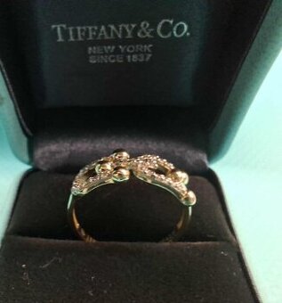 LUXUSNÝ šperk,Dámsky prsten zo Zirkónmi 2.15g,55 veľkosť