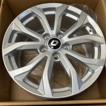 Hlinikova koliesa Renault R17 Nová