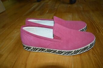 predam takmer nove topanky GEOX