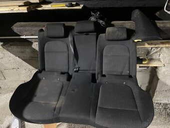 Predám zadne sedačky superb II