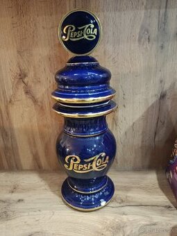 Keramický stojan na pipu