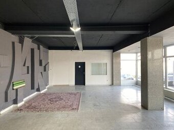 Na prenájom obchodné priestory s výmerou 207,14 m², Trenčín 