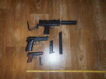 mechanicke aj elektrický