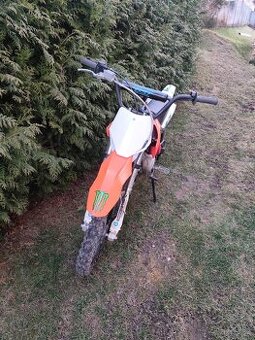 YCF 125
