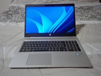 HP. i7-8.gen. 4-jadro.8 GB DDR4. 15,6" FHD. SSD 256GB+500GB