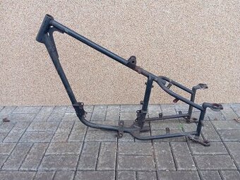 Predám rám na motocykel čz 125/150 c