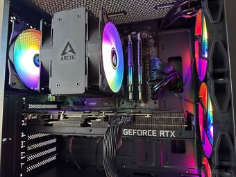 Gaming AMD R7 5800X + 3070 Ti 8GB + 32GB 3600Mhz
