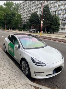 Prenájom Tesla Model 3 aj na TAXI (Bolt / Uber / Liftago