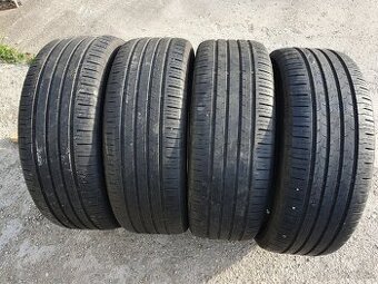 235/55R18 continental