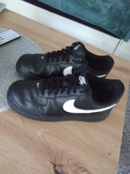 Botasky Nike 39