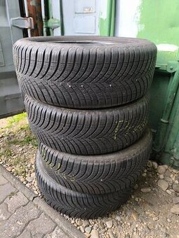 Goodyear Vector 4season 215/55 R17 98W