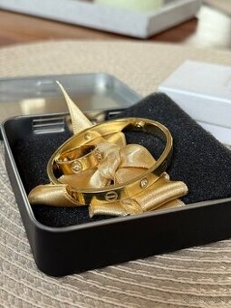 Náramok v štýle “Cartier” s briliantmi