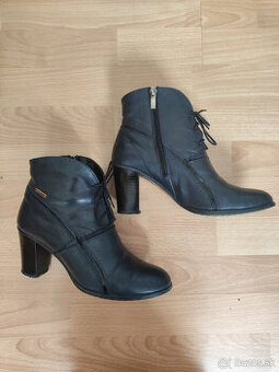 Kotníkové čižmy kožené veľ.39 - 1