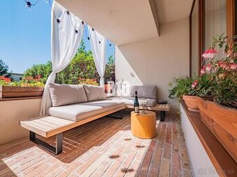 PRIESTRANNÝ rodinný dom v TOP lokalite NITRA - ZOBOR