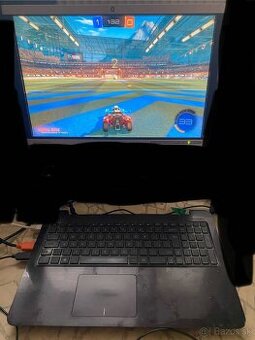 Predám funkční notebook asus x556uq dm479t i5 7 gen 8 gb ram