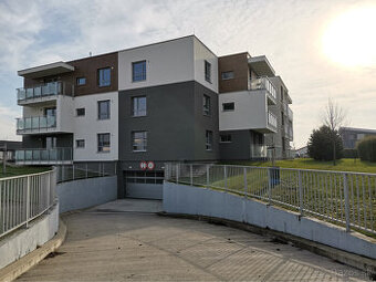 SENEC - NA PRENÁJOM - veľkometrážny 2 izbový byt s vlastným 