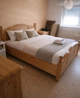 Rustikální ložnicová sestava z borovice,6512