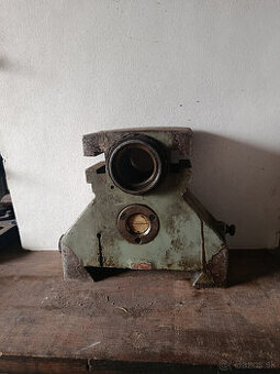 ložisko na vedenie upínacieho tŕňa frézy