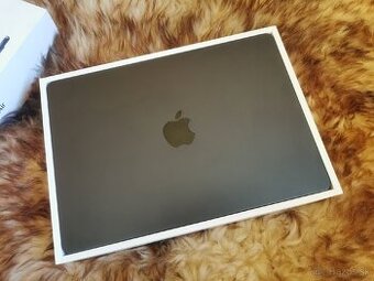 Apple Macbook 13" M4 (2025) 16GB 256GB Midnight - Nový