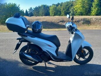 Honda SH 125. 2022 cena 2850€