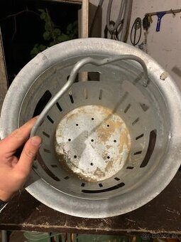 Predom novy zadrziavaci kos do dazdovej vpuste pozink