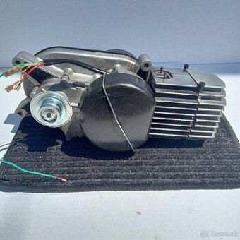Motor BABETTA 210 dvojrýchlstný