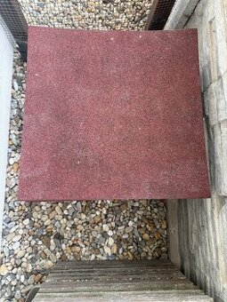 Gumiva dlažba 50x50x2 cm
