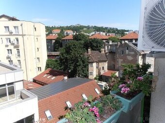 Prenájom veľký 2 izb. byt, Staré Mesto
