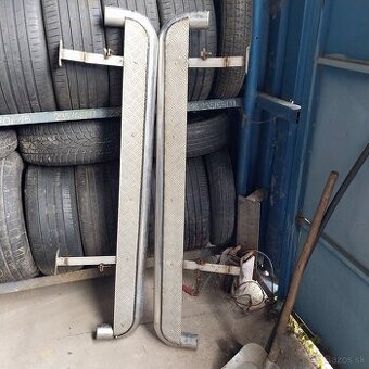 Pajero,Patrol,Trooper,Navara,Monterey,L200,Ranger,Hilux