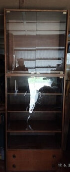 Predám skrine z obývacej steny.