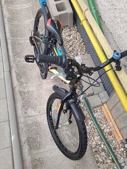 Predám CTM ako nový 20palcove kolesá -neutralny