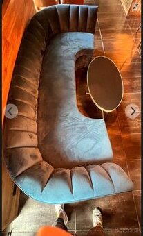 Krásna kvalitná dizajnová sedačka