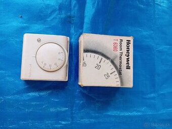 Predám rózne veci po 5 eur za 1 kus.