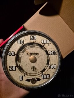 Tatra 600 tachometer