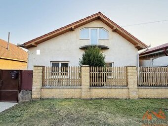 VÝBORNÁ PONUKA Na predaj 5 izbový rodinný dom Svätý Peter