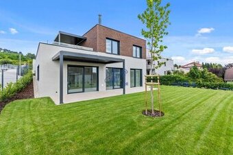 SKOLAUDOVANÉ Predaj vily v projekte "Račianska perla" BA - 1