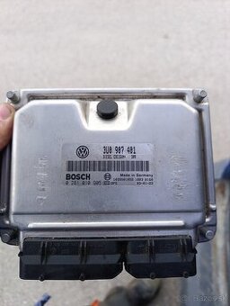 Riadiaca jednotka motora 3U0 907 401